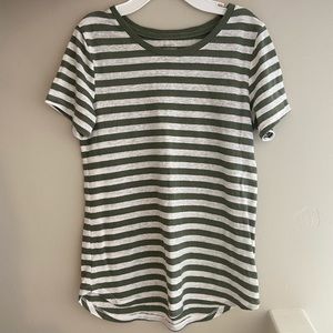 Old Navy T-shirt
